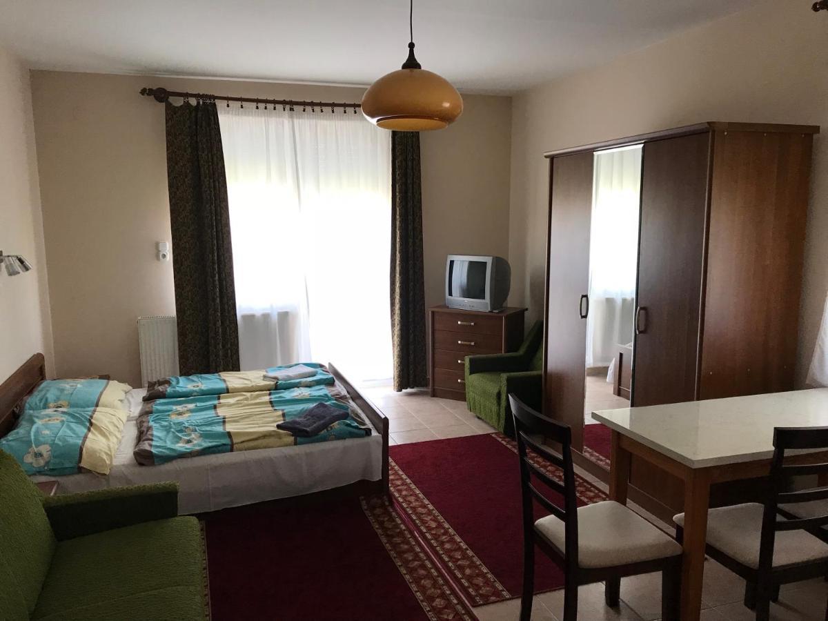 Bed and Breakfast Izabella Panzio Hajdúszoboszló Zewnętrze zdjęcie