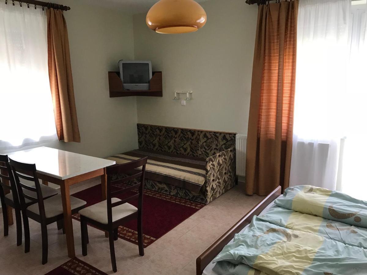 Bed and Breakfast Izabella Panzio Hajdúszoboszló Zewnętrze zdjęcie
