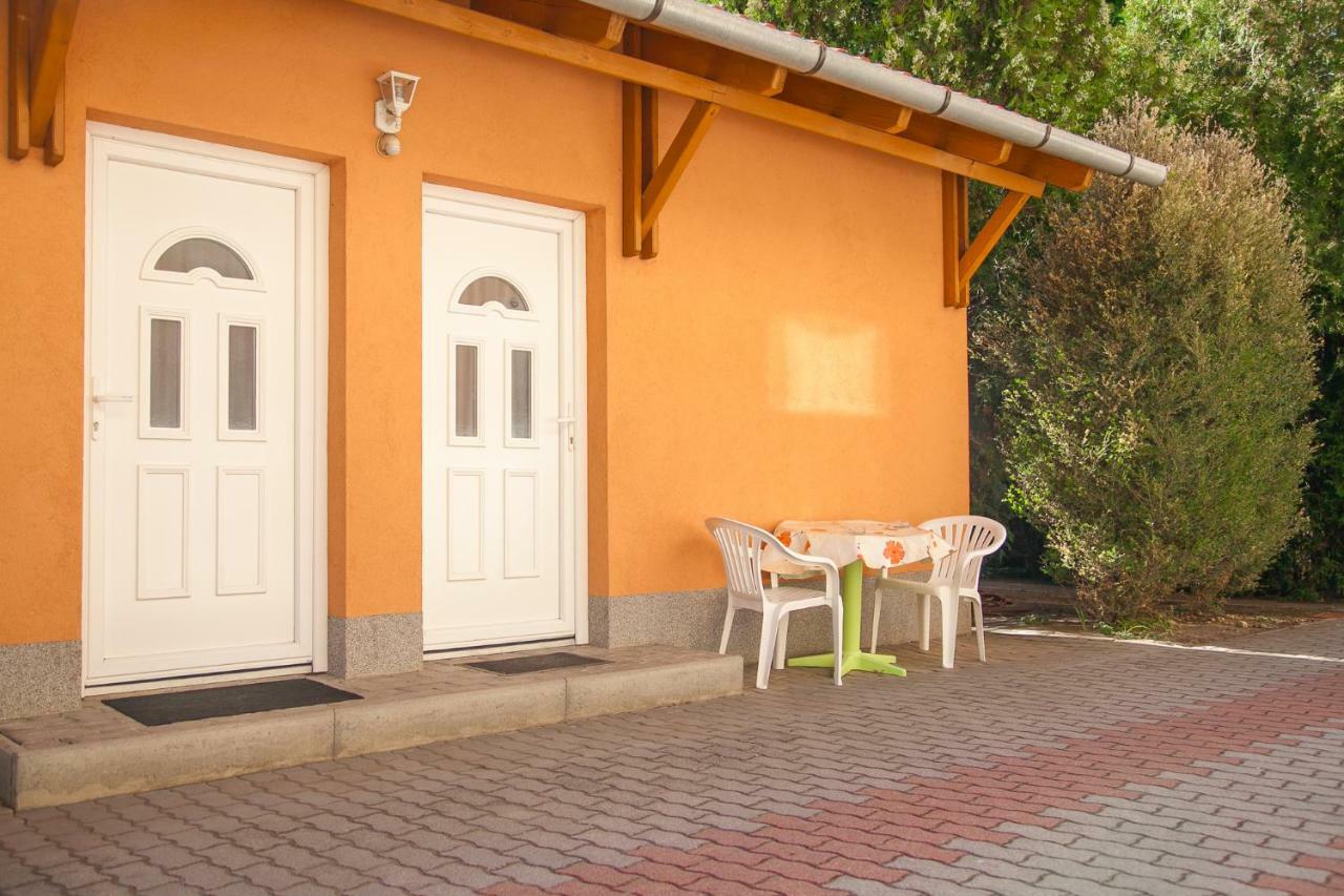 Bed and Breakfast Izabella Panzio Hajdúszoboszló Zewnętrze zdjęcie